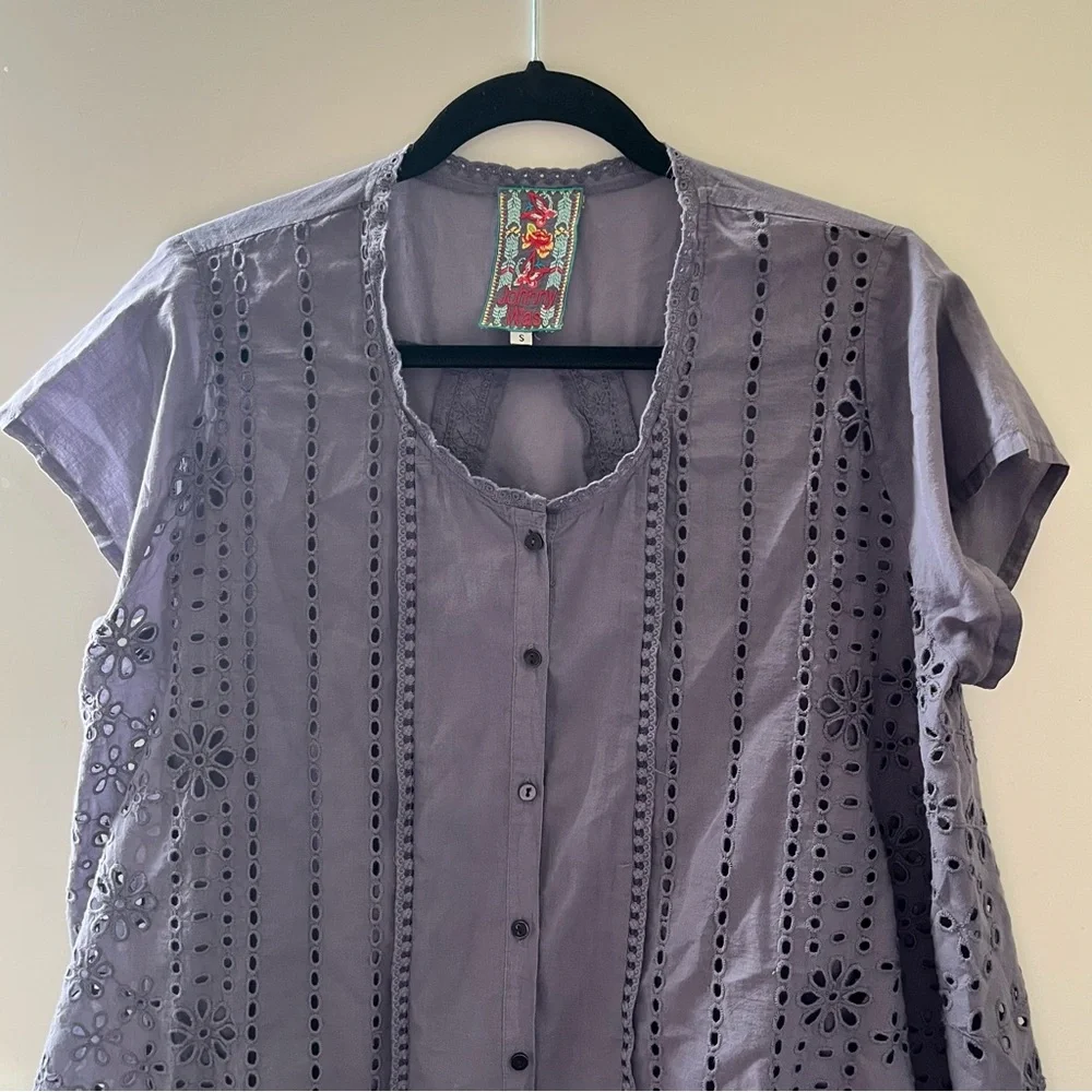 Johnny Was Gray Short Sleeve eyelet Embellished Blouse - Picture 2 of 9